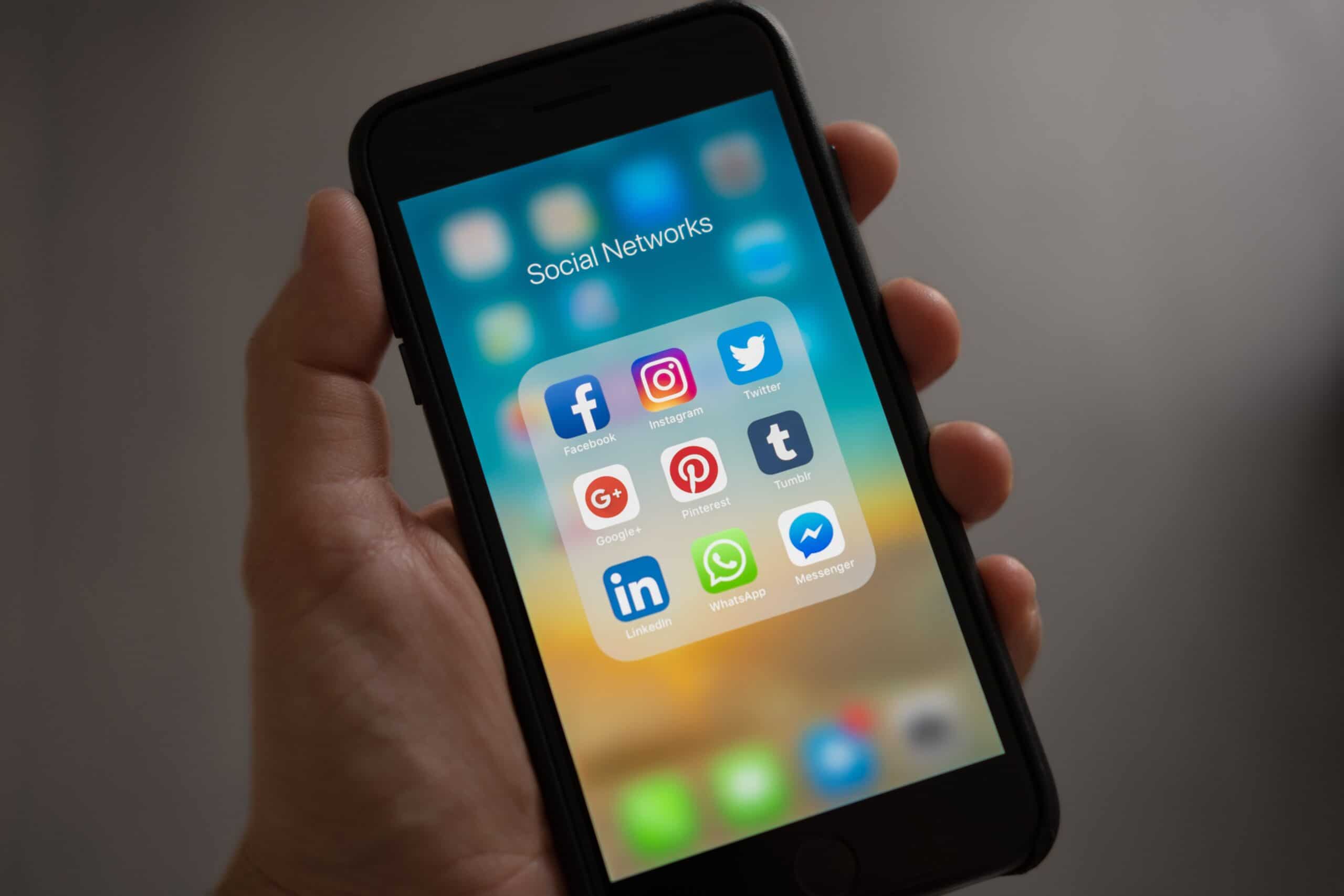 Keeping individuality present in social media